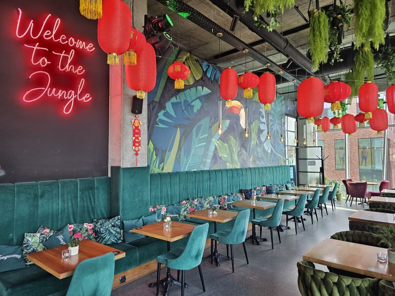 JUNGLA Cocktails & Food