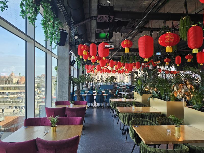 JUNGLA Cocktails & Food